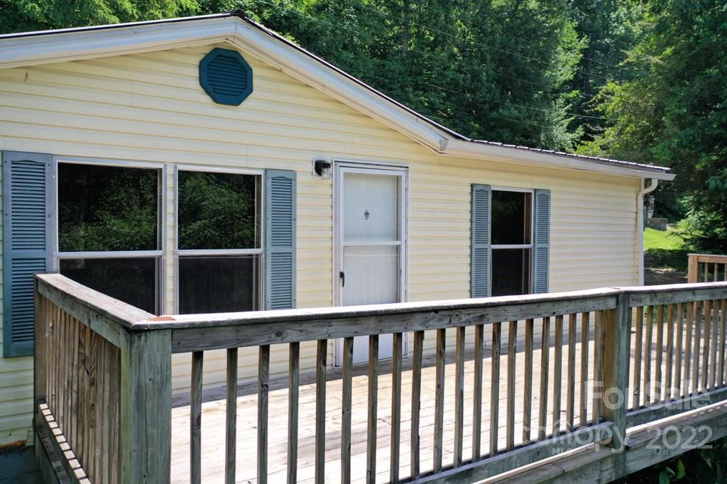 280 Lightning Bug Lane Waynesville, NC 28786 - Photo 4 of 26 a view of a back yard