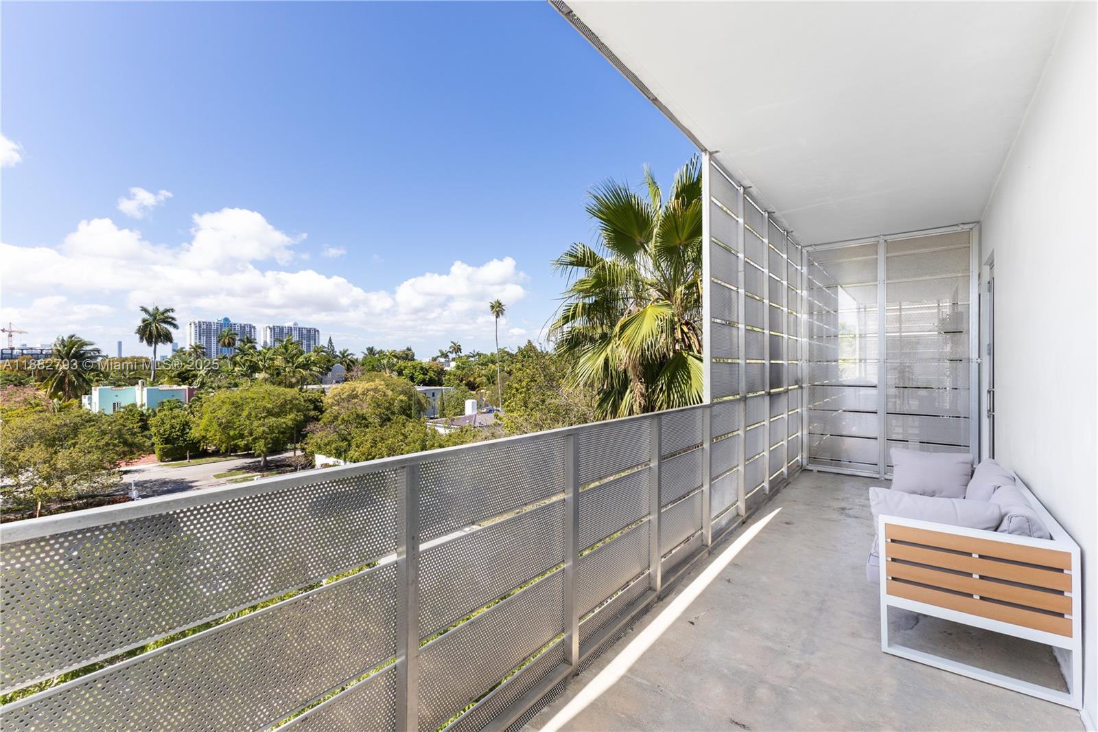 1700 Meridian Avenue, Unit 406 Miami Beach, FL 33139 - Photo 26 of 36