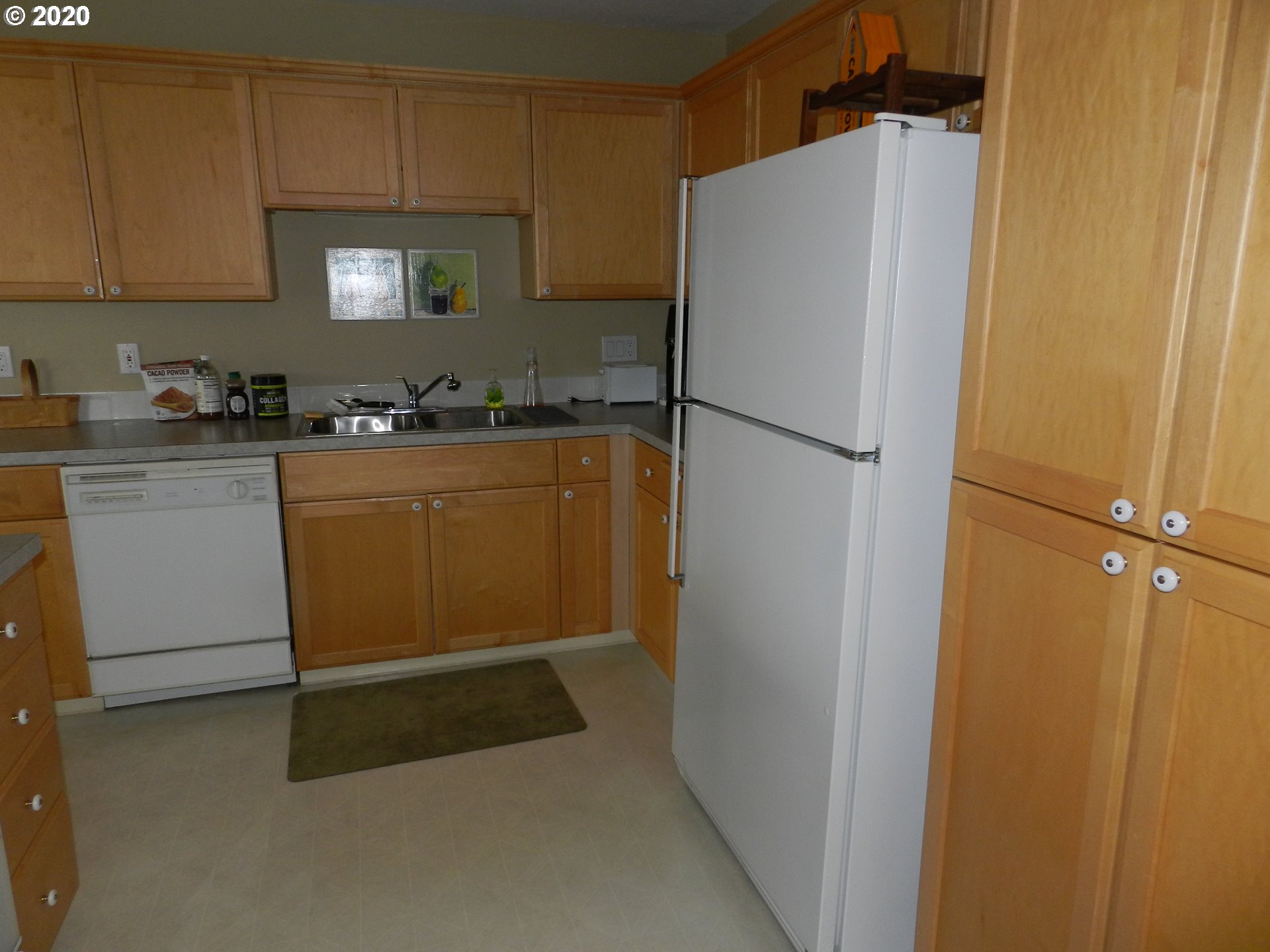 240 Lone Pine Lane, Unit 2 The Dalles, OR 97058 - Photo 14 of 26