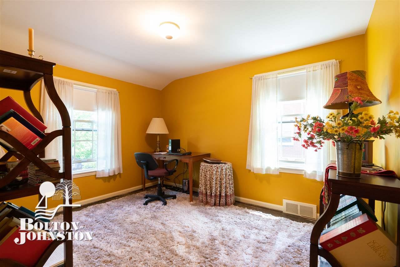 88 Handy Road Grosse Pointe, MI 48236 - Photo 15 of 23 50014766-14.JPG