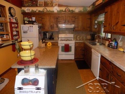 1025 South Reese Road Reese, MI 48757 - Photo 10 of 17 31282993-9.JPG