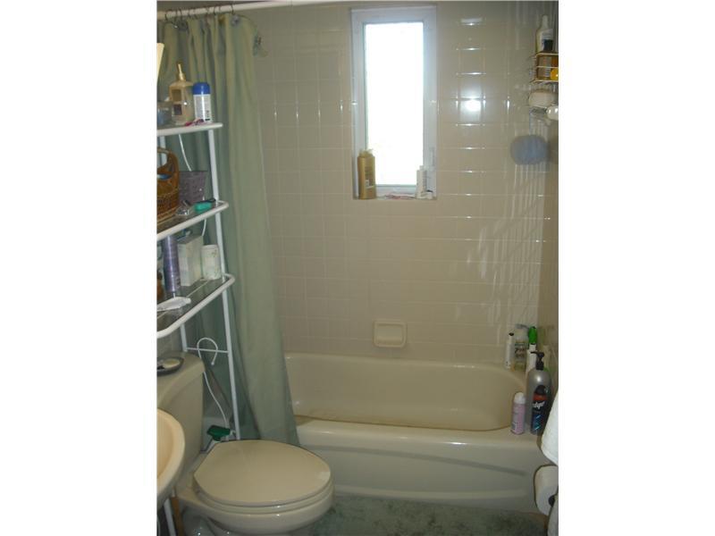 1037 Silver Lane McKees Rocks, PA 15136 - Photo 8 of 16 Full Bath.