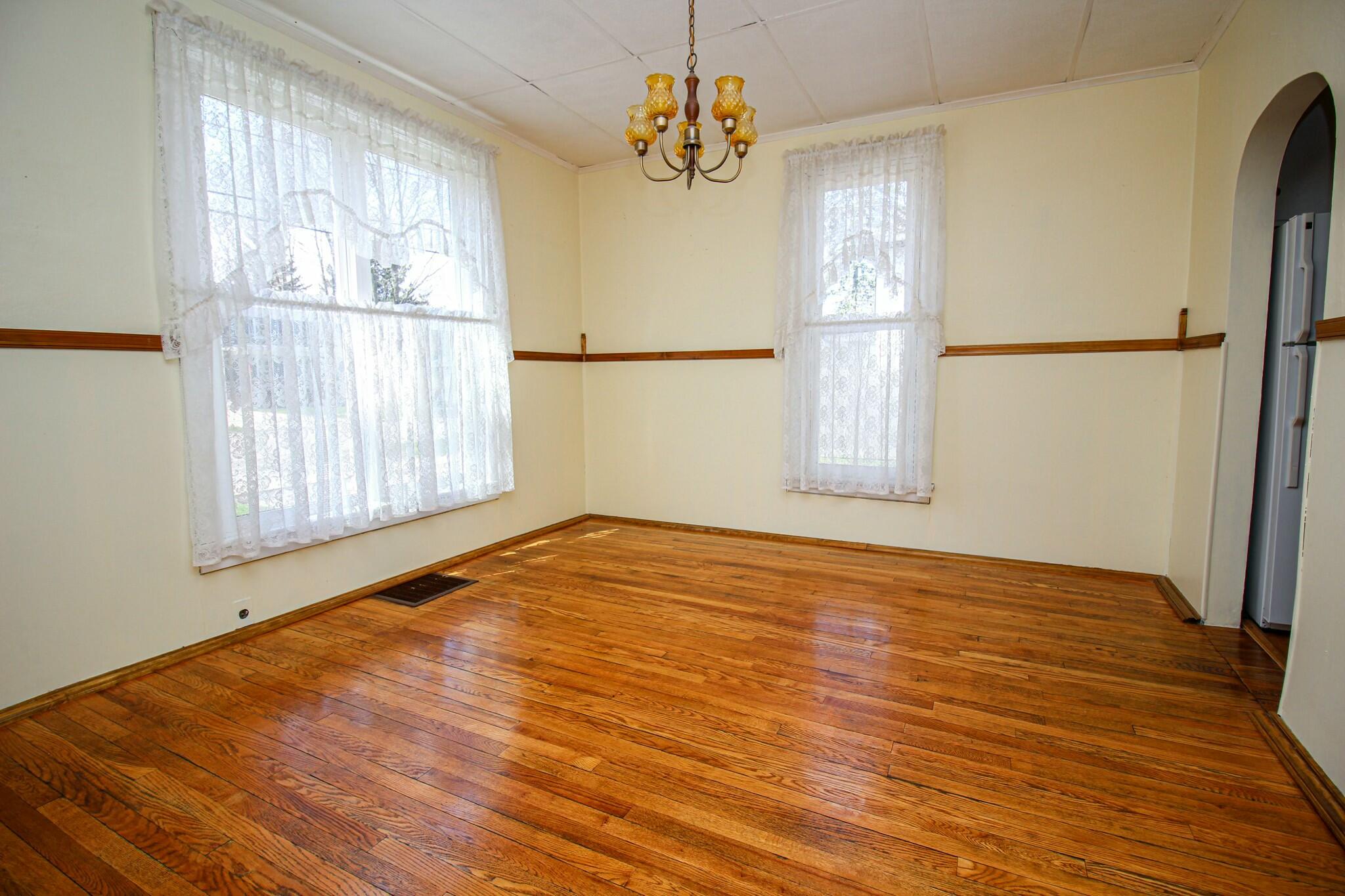 305 North Douglas Avenue Three Rivers, MI 49093 - Photo 12 of 30 tempImageLdZpJE