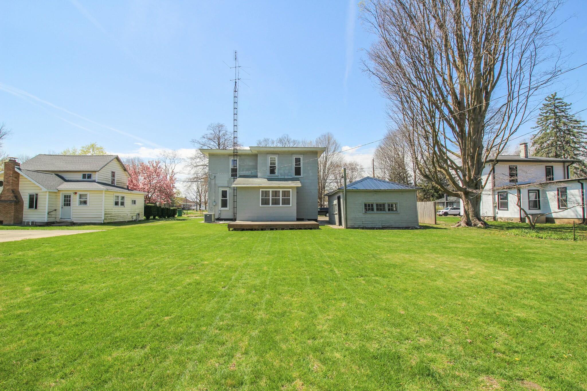 305 North Douglas Avenue Three Rivers, MI 49093 - Photo 5 of 30 tempImagejjjhfI