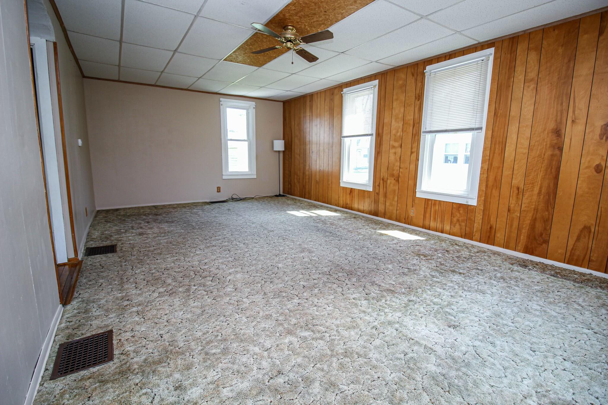 305 North Douglas Avenue Three Rivers, MI 49093 - Photo 8 of 30 tempImage7VQ0hR