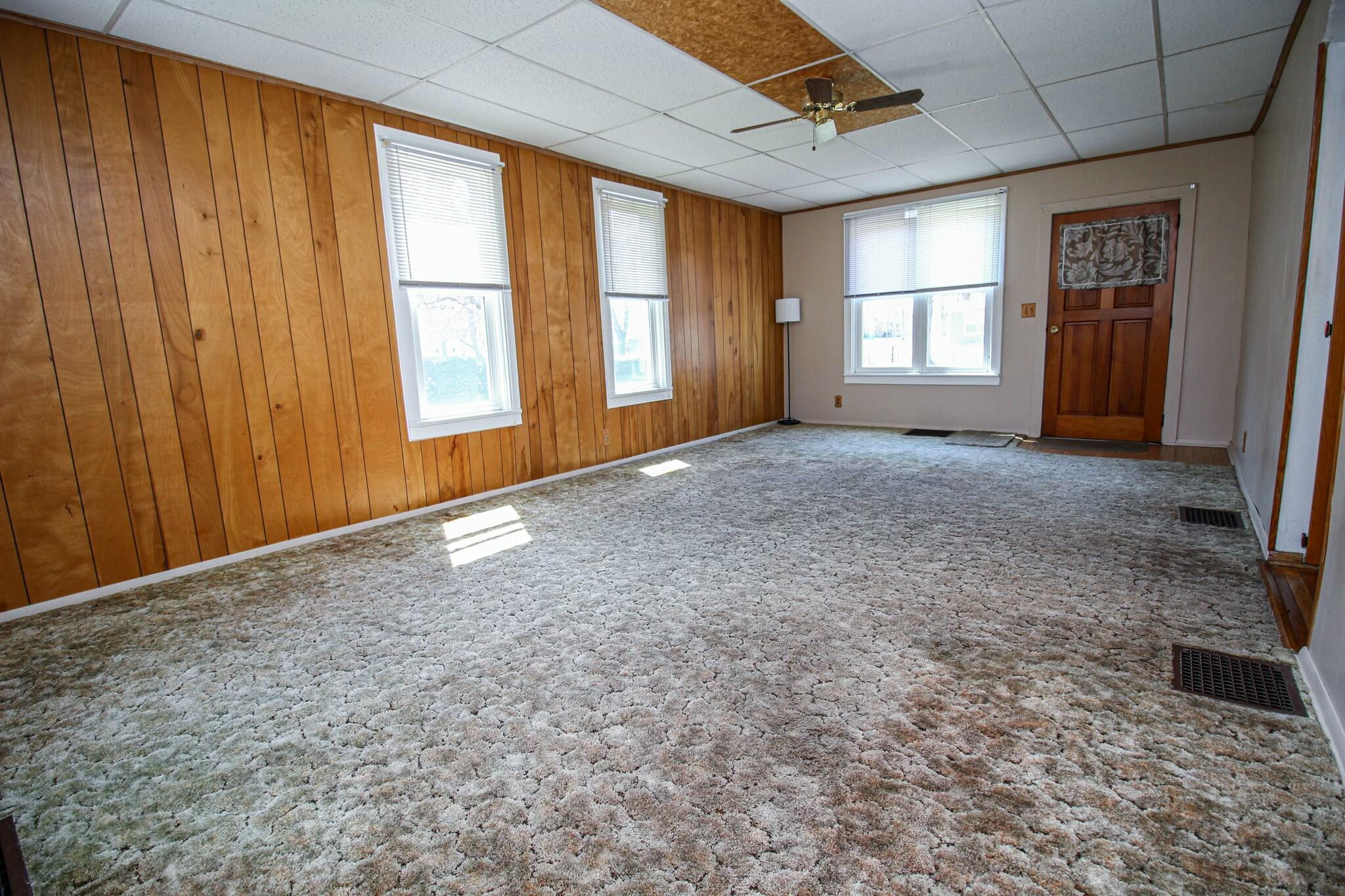 305 North Douglas Avenue Three Rivers, MI 49093 - Photo 10 of 30 tempImageFkzY7M