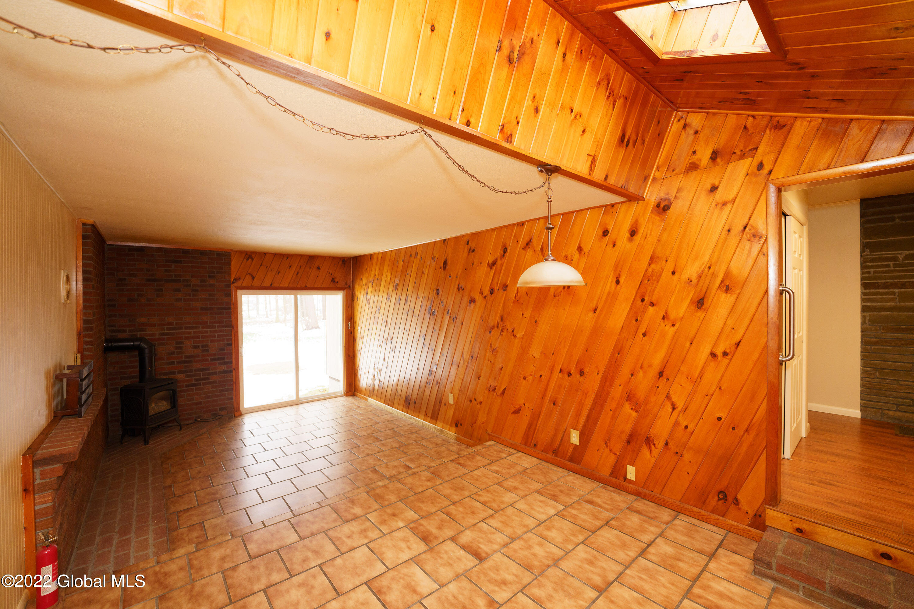 369 Northern Pines Road Wilton, NY 12866 - Photo 14 of 29 2 Livingroom 3