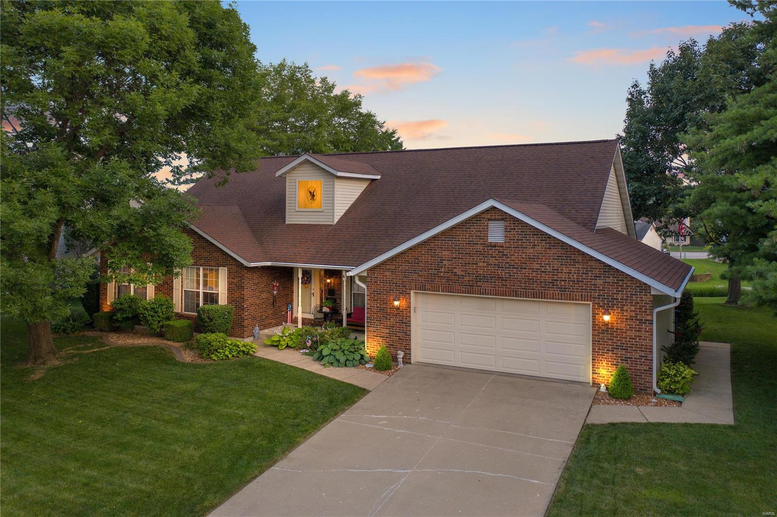3270 Hunters Way Shiloh, IL 62221 - Photo 2 of 41 Gallery Image 2