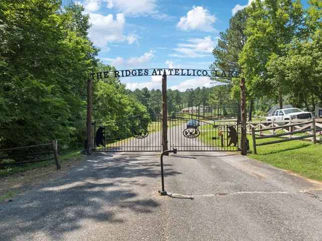a view of a park with welcome board