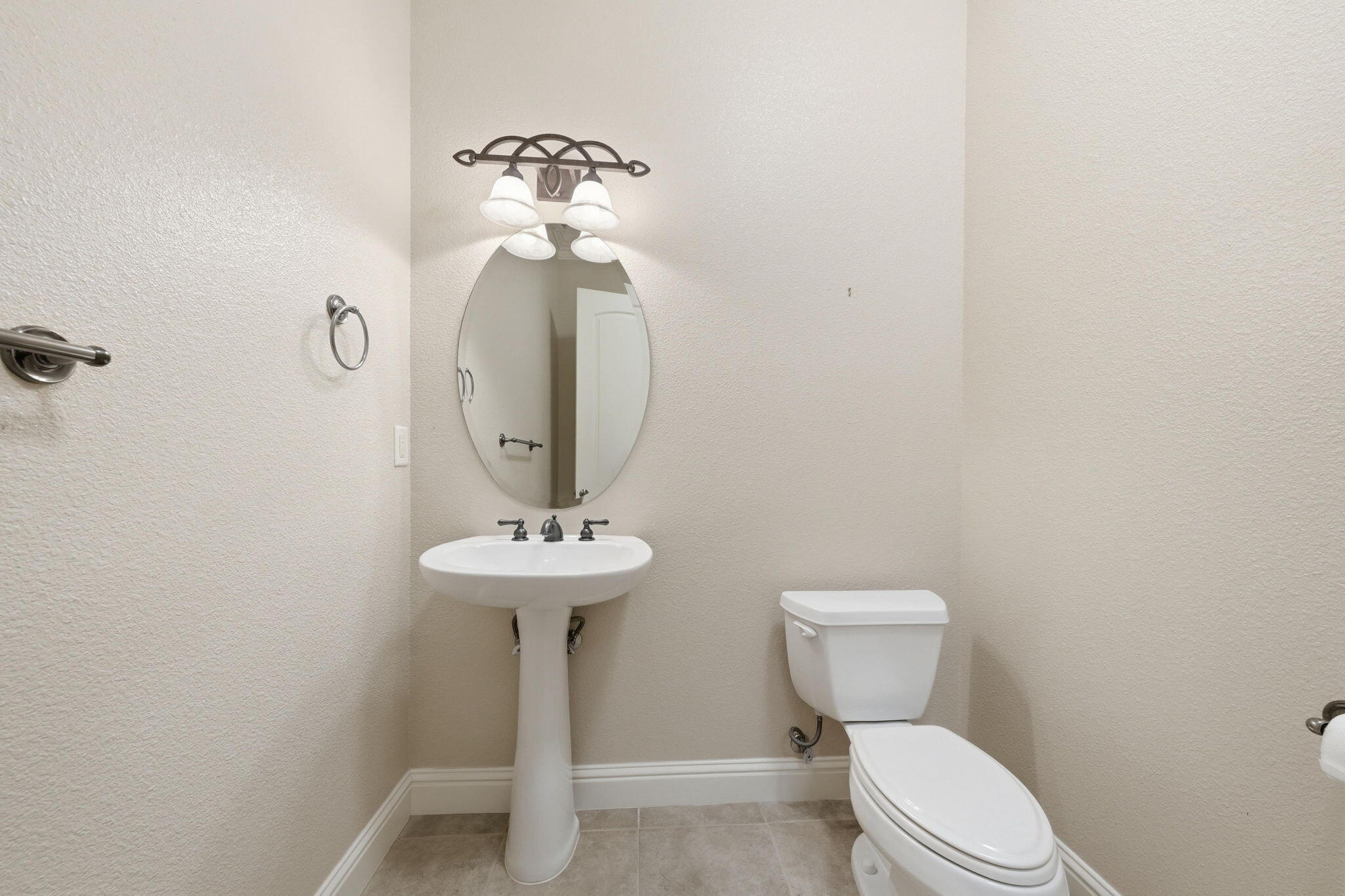 13457 Tierra Heights Road Redding, CA 96003 - Photo 35 of 56 35-web-or-mls-IMG-35