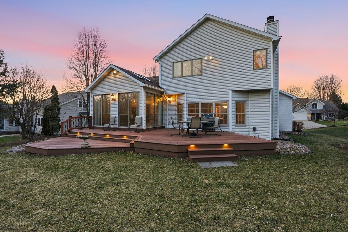 1237 Mockingbird Lane Sun Prairie, WI 53590 - Photo 3 of 88