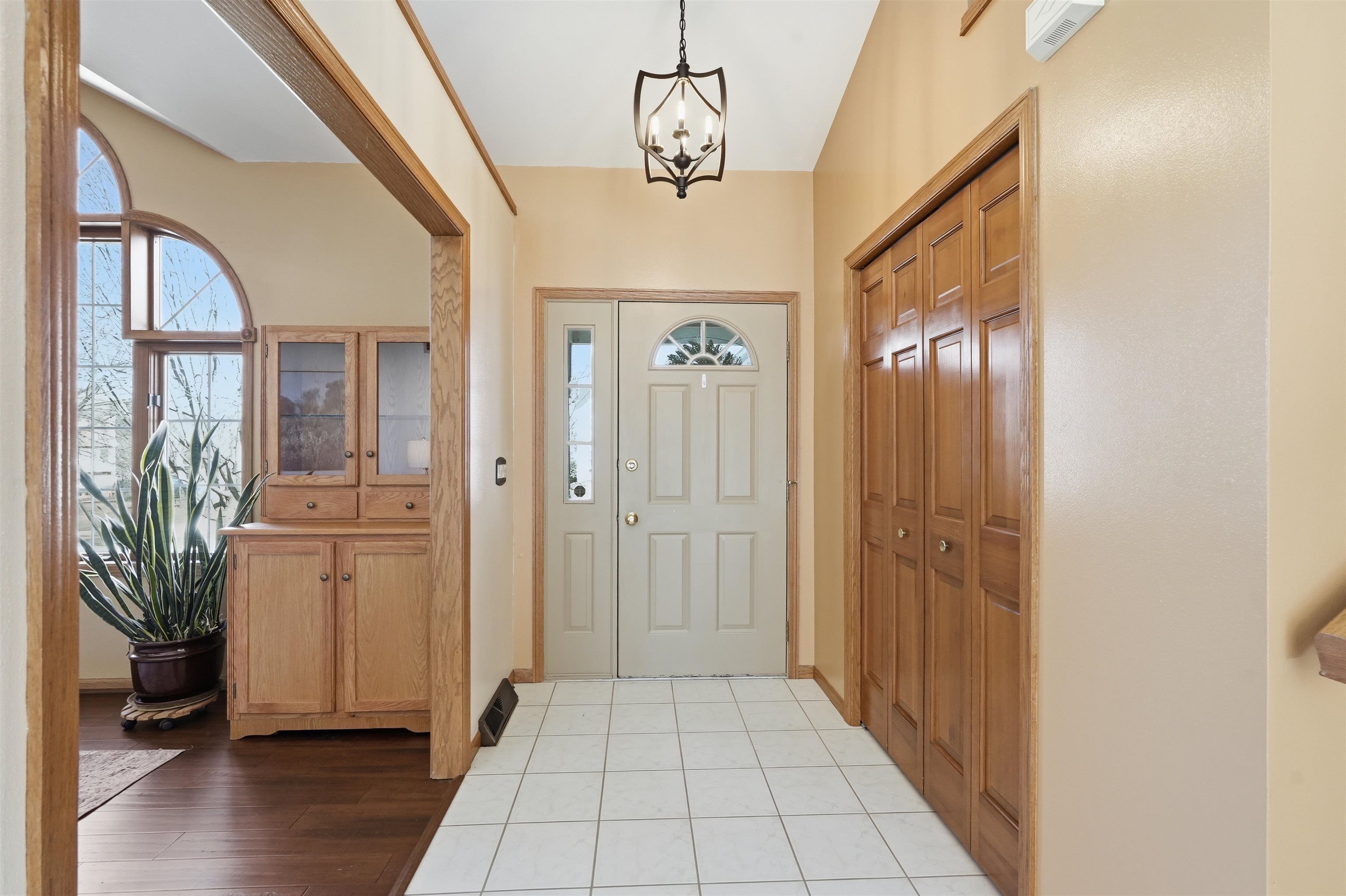 1237 Mockingbird Lane Sun Prairie, WI 53590 - Photo 6 of 88