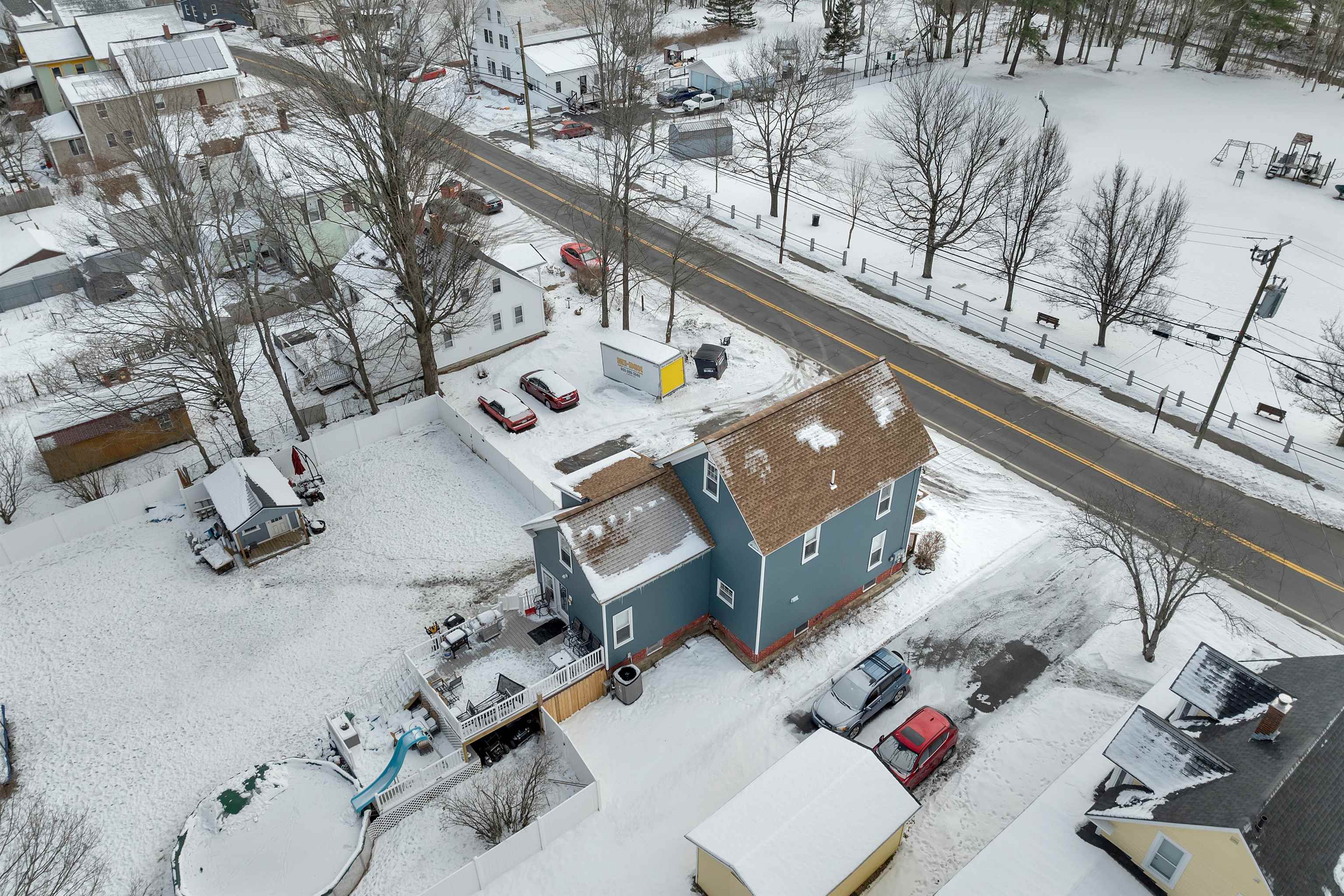 77 Central Street Farmington, NH 03835 - Photo 13 of 58