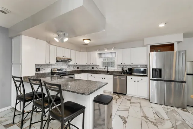 $469,000 | 77 Central Street, Farmington, NH 03835