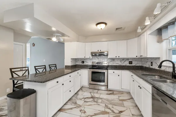 $449,000 | 77 Central Street, Farmington, NH 03835