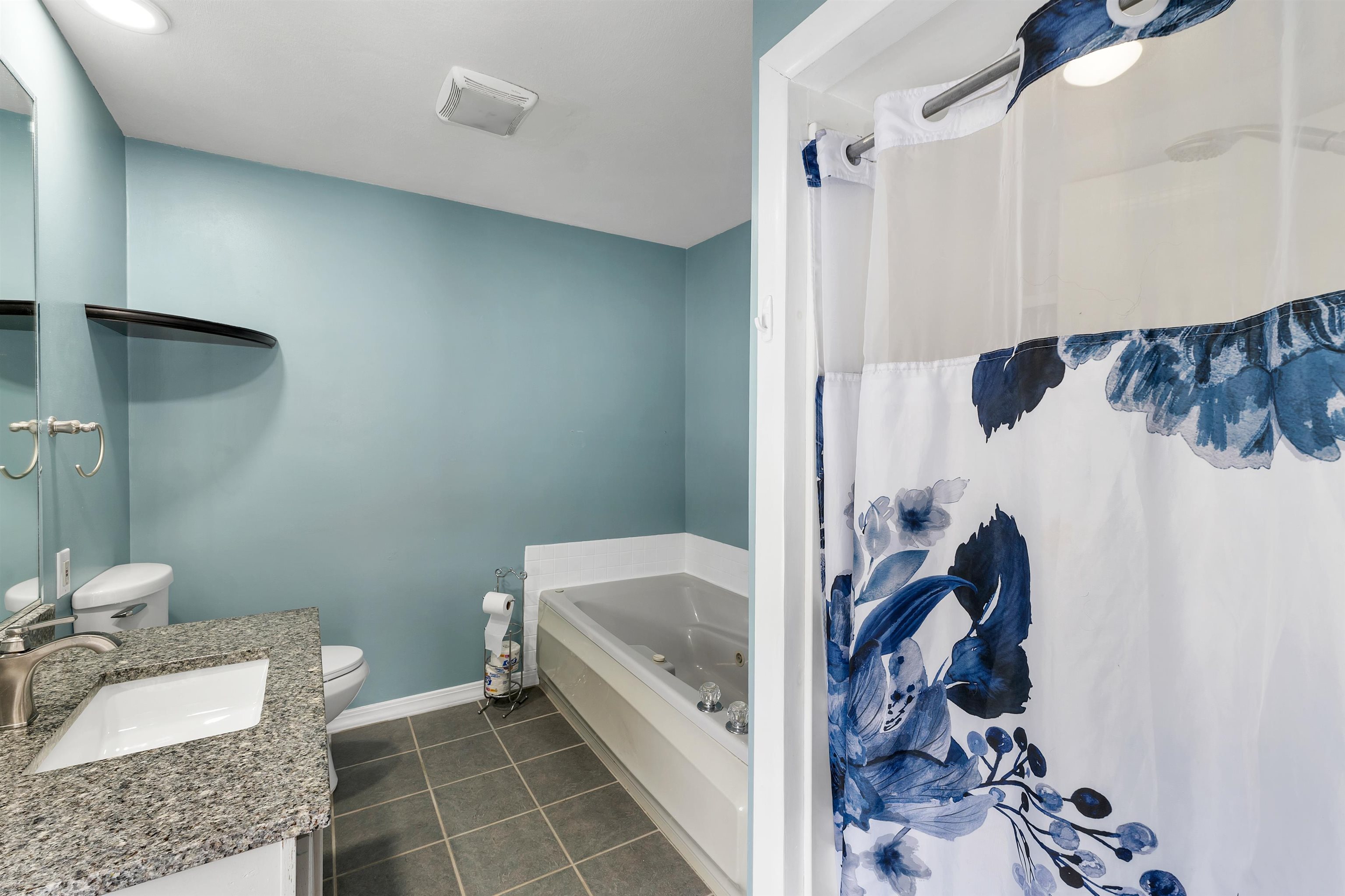 77 Central Street Farmington, NH 03835 - Photo 32 of 58