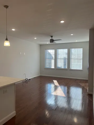 $3,950 | 93 Evergreen Street, Unit 1, Bayonne, NJ 07002