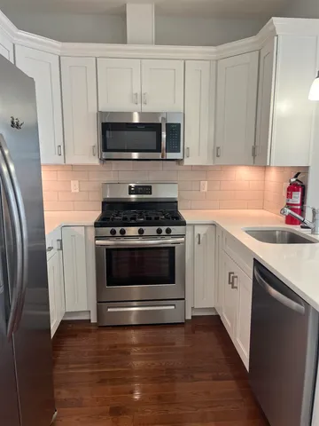 $3,950 | 93 Evergreen Street, Unit 1, Bayonne, NJ 07002