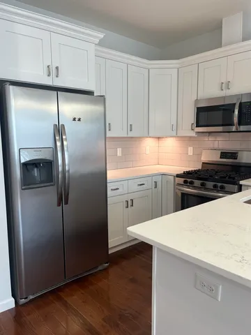 $3,950 | 93 Evergreen Street, Unit 1, Bayonne, NJ 07002