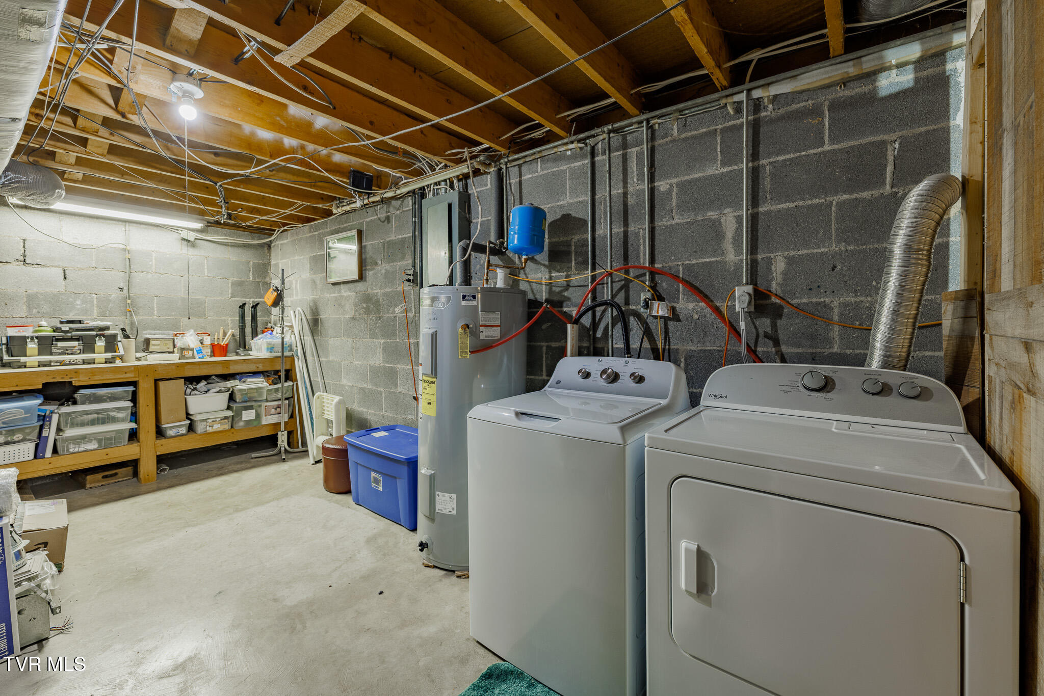 314 Woodvale Road Blountville, TN 37617 - Photo 23 of 35 1R9A5367-HDR-2