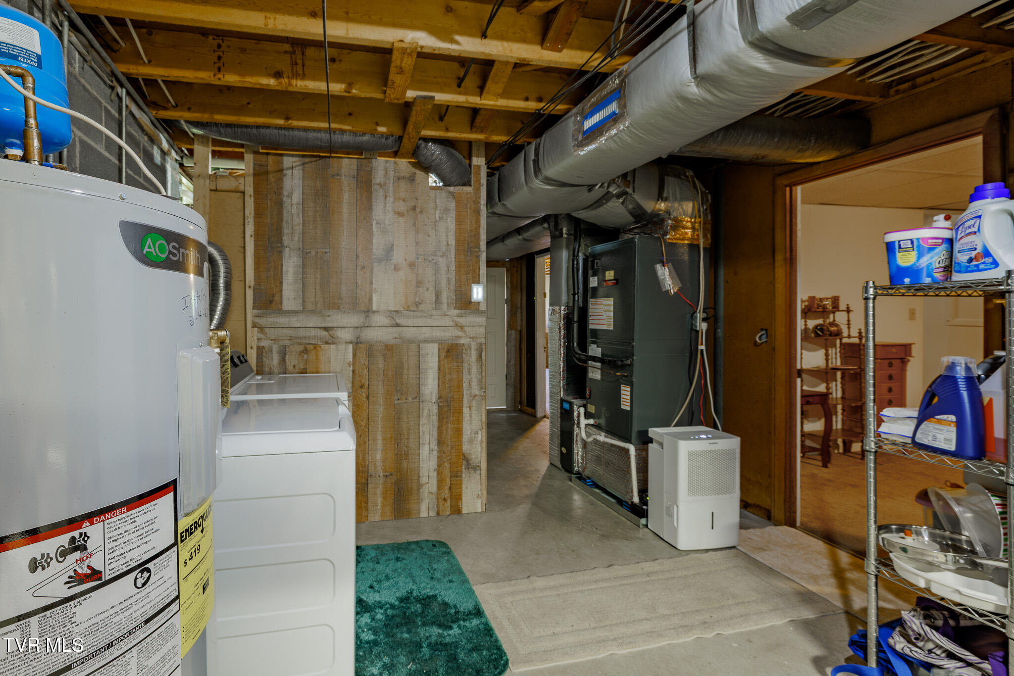 314 Woodvale Road Blountville, TN 37617 - Photo 24 of 35 1R9A5370-HDR-2