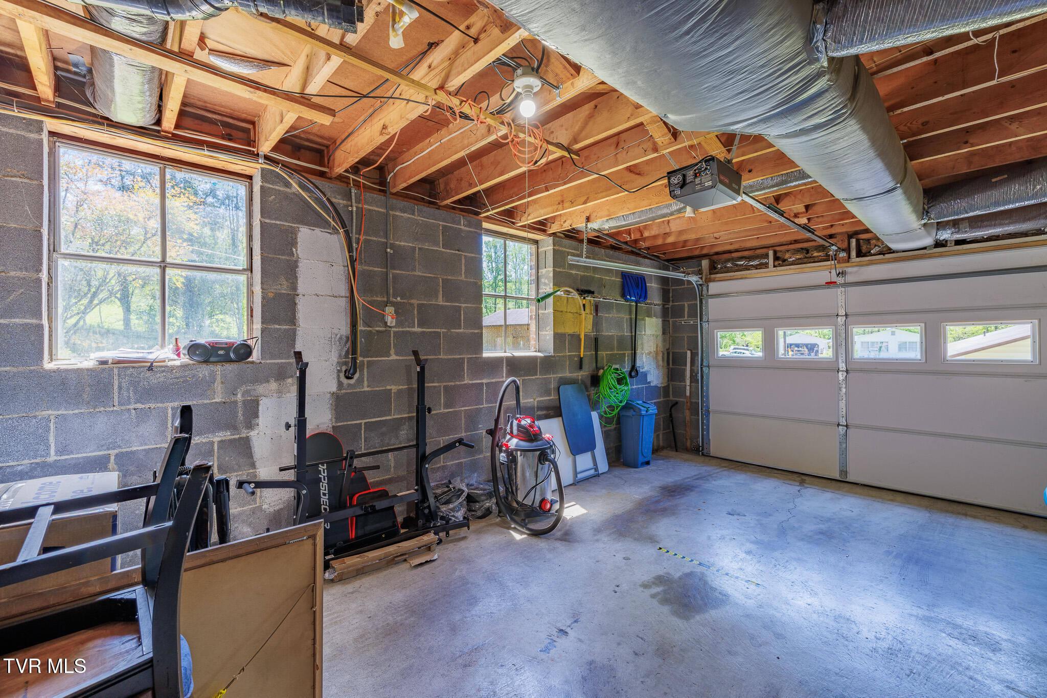 314 Woodvale Road Blountville, TN 37617 - Photo 27 of 35 1R9A5379-HDR