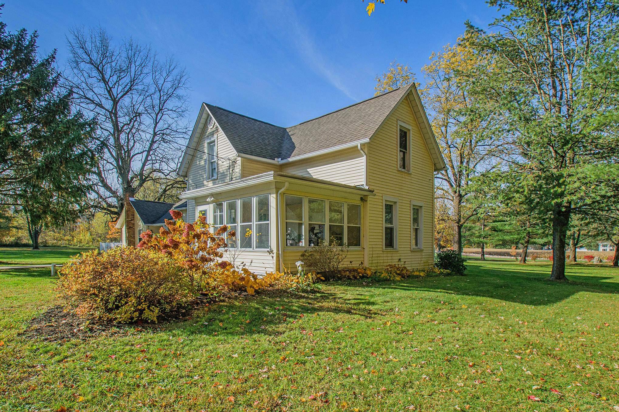20730 Roosevelt Road South Bend, IN 46614 - Photo 4 of 36
