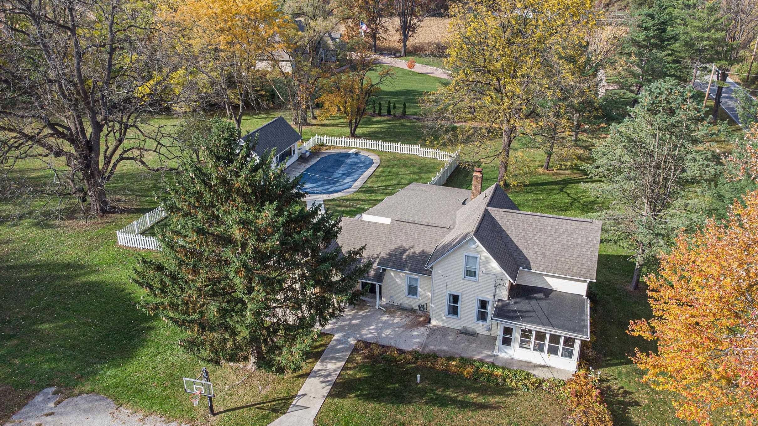 20730 Roosevelt Road South Bend, IN 46614 - Photo 6 of 36
