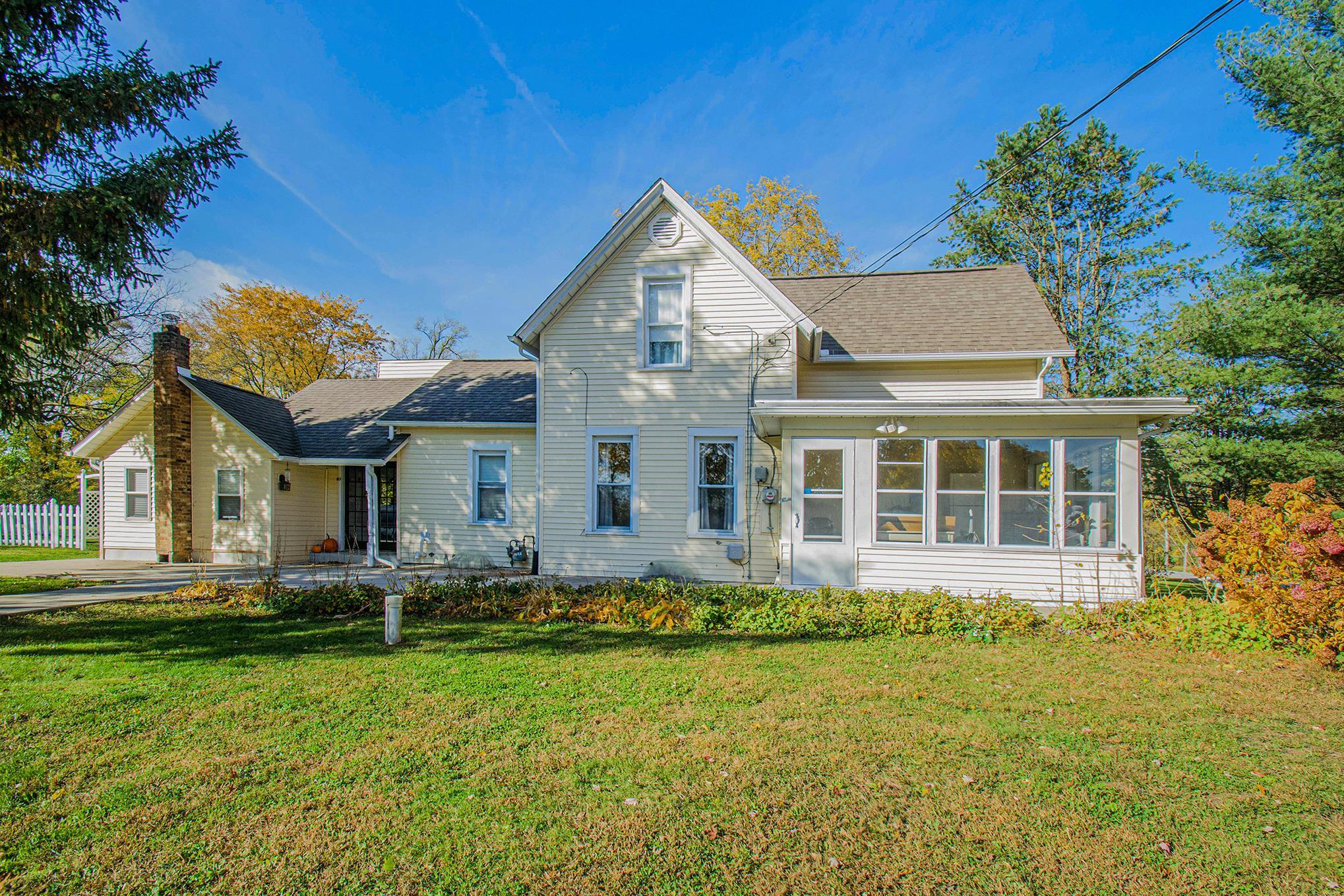 20730 Roosevelt Road South Bend, IN 46614 - Photo 7 of 36