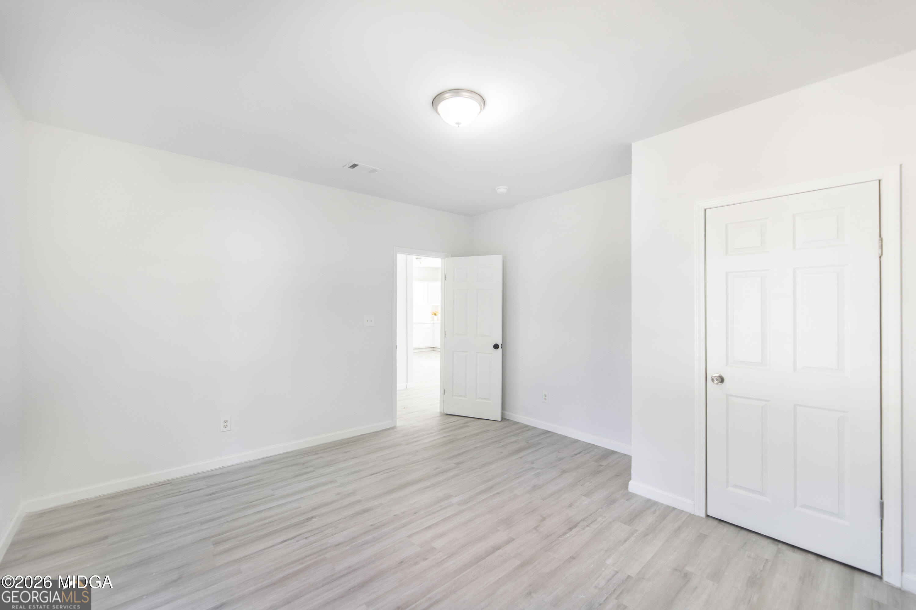 1175 Hartley Street Macon, GA 31206 - Photo 3 of 10 HD_1757620938488_1175_Hartley_St_25