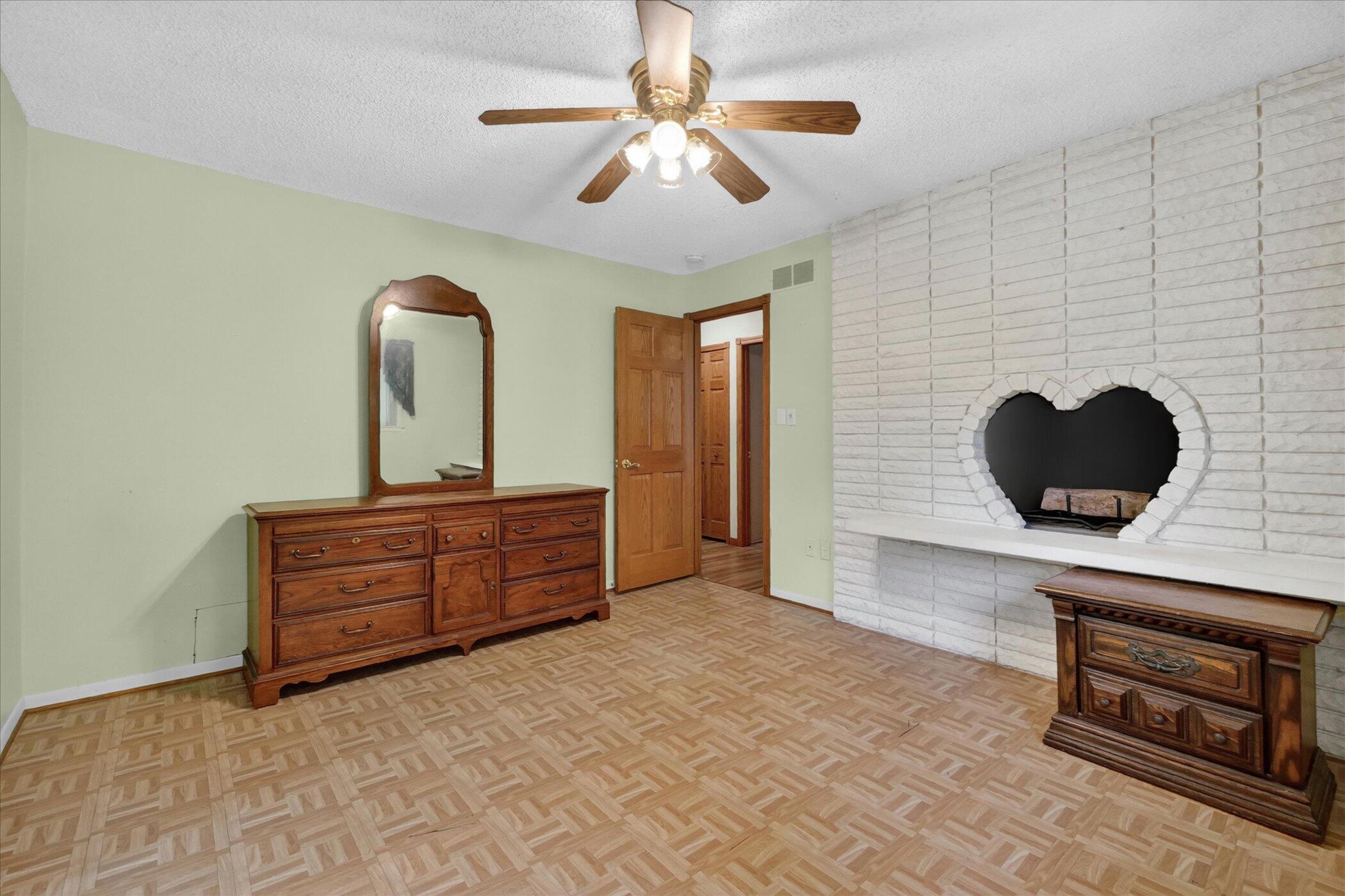 2717 Fishbeck Road Howell, MI 48843 - Photo 33 of 71 33-2717-Fishbeck-Rd-Howell-WindowStill