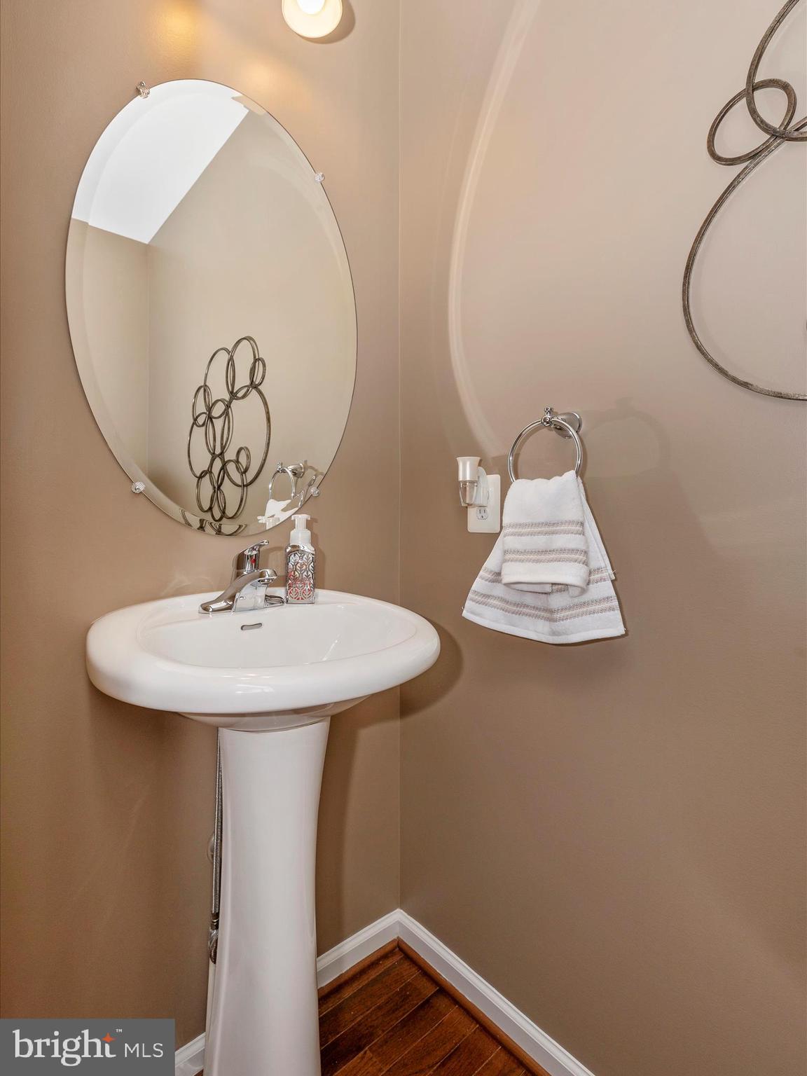2716 Egret Way Frederick, MD 21701 - Photo 27 of 67 Powder Room