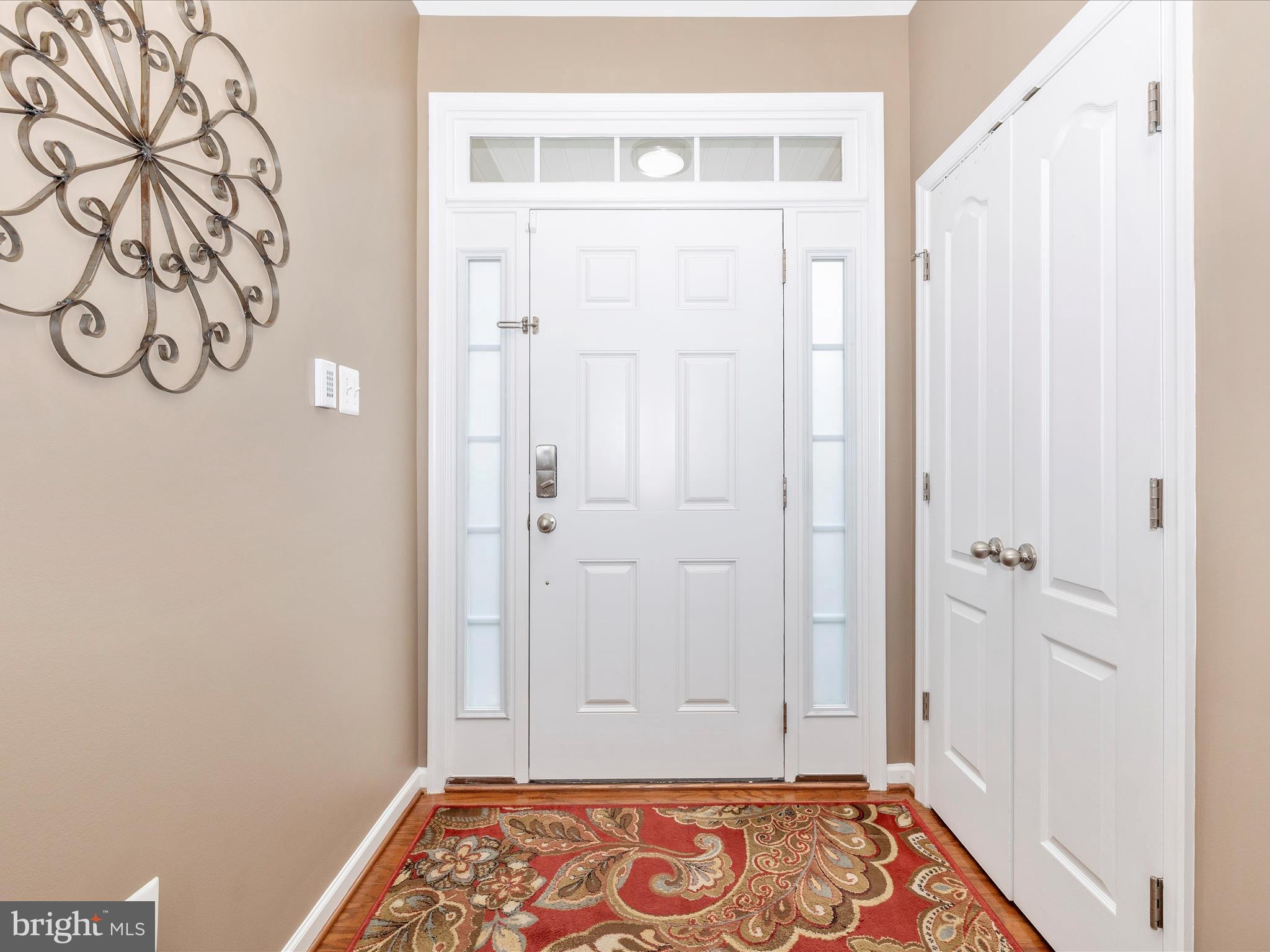 2716 Egret Way Frederick, MD 21701 - Photo 4 of 67 Entry