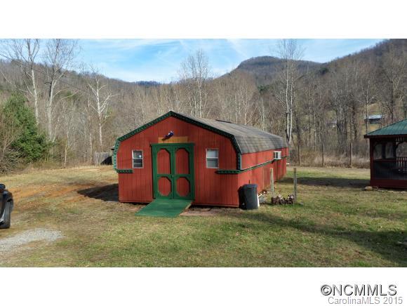 1044 Bee Tree Road Swannanoa, NC 28778 - Photo 10 of 11 Gallery Image 10