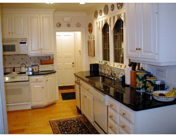 629 Bernardston Road Greenfield, MA 01301 - Photo 9 of 15 Gallery Image 9