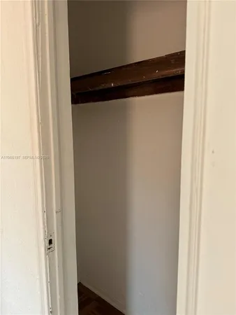 $1,600 | 825 Alton Road, Unit 8, Miami Beach, FL 33139