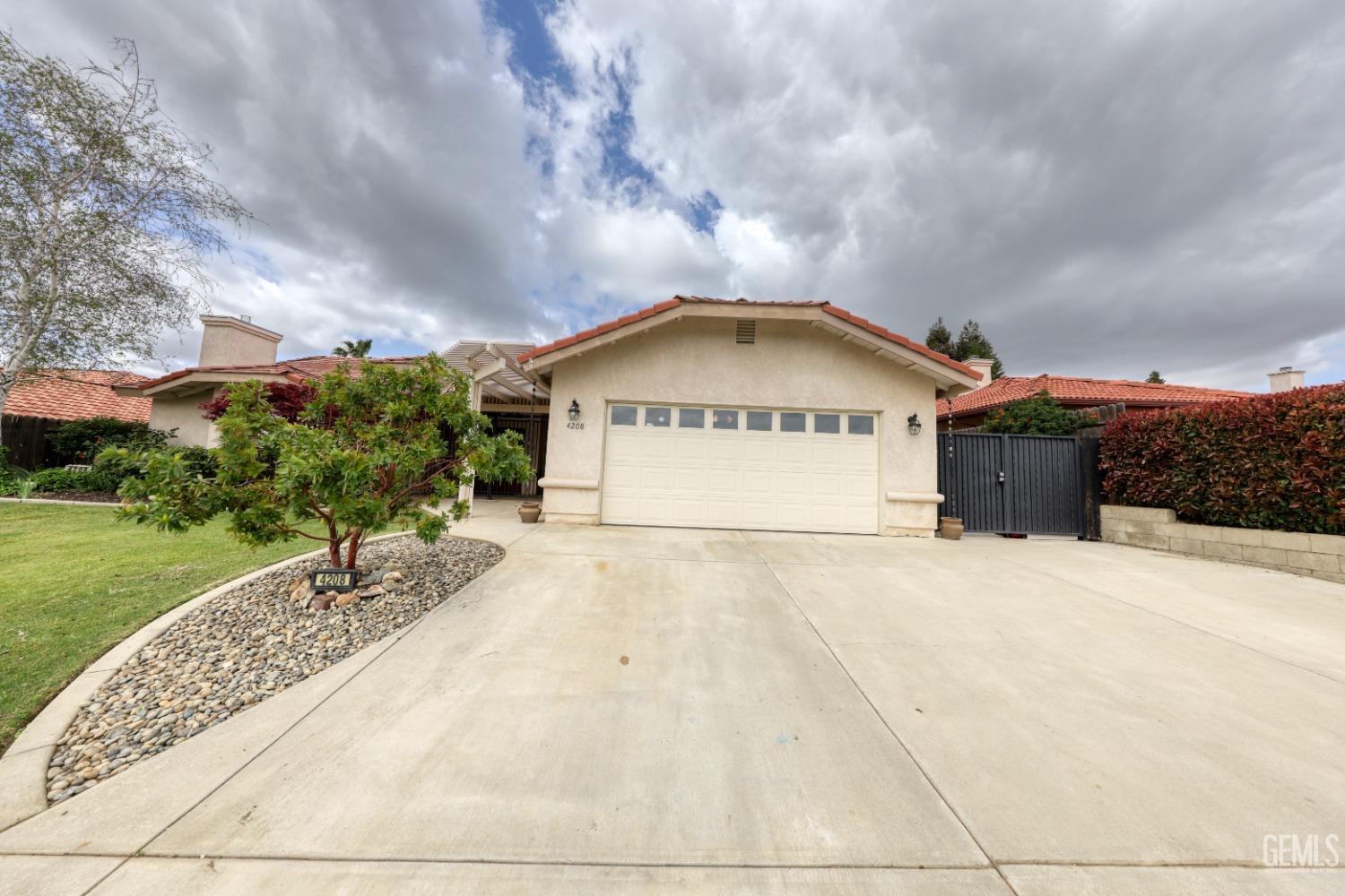 Undisclosed Address Bakersfield, CA 93306 - Photo 3 of 69