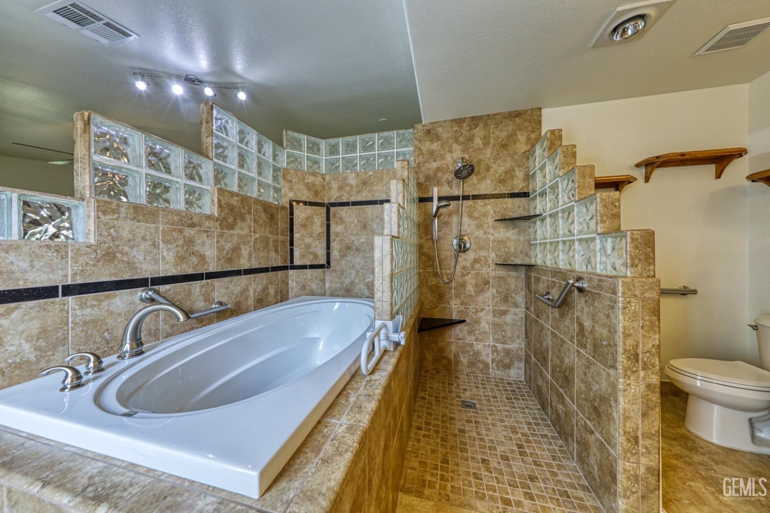 Undisclosed Address Bakersfield, CA 93306 - Photo 38 of 69