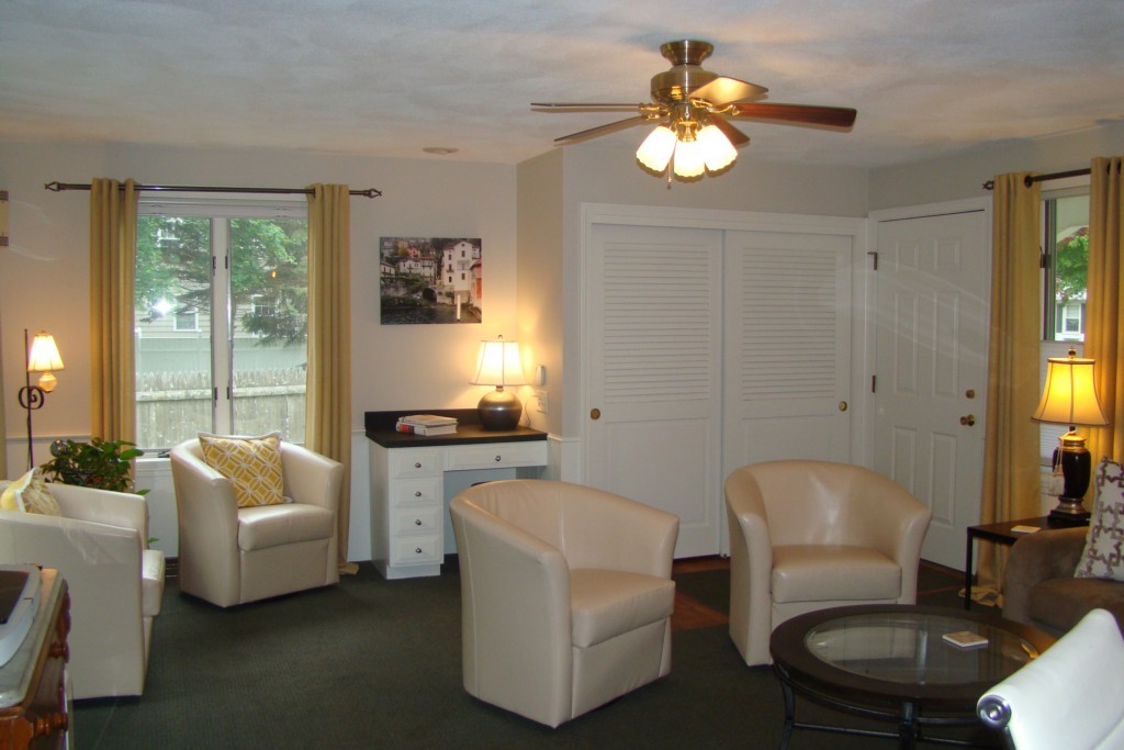 22 Wescroft Road Reading, MA 01867 - Photo 9 of 18