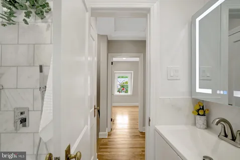 $699,900 | 4789 21st Road North, Arlington, VA 22207