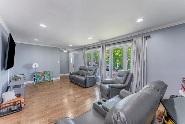 $524,900 | 3507 North Narragansett Avenue, Chicago, IL 60634