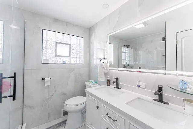 $524,900 | 3507 North Narragansett Avenue, Chicago, IL 60634