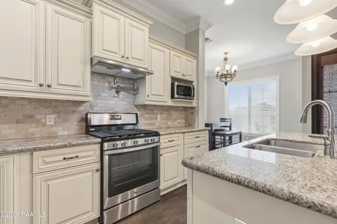 $325,000 | 102 Tortoise Lane, Broussard, LA 70518