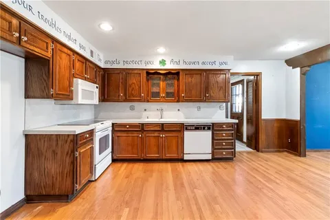 $385,000 | 12126 Jefferson Court, Kansas City, MO 64145