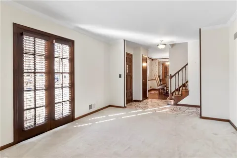 $385,000 | 12126 Jefferson Court, Kansas City, MO 64145