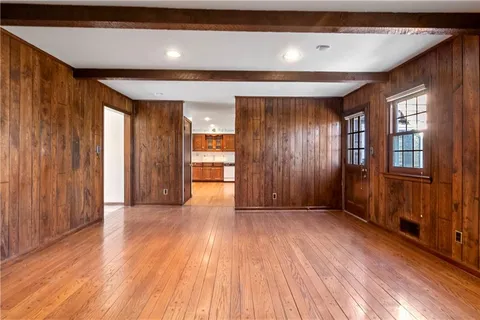 $385,000 | 12126 Jefferson Court, Kansas City, MO 64145