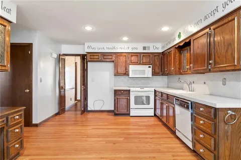 $385,000 | 12126 Jefferson Court, Kansas City, MO 64145