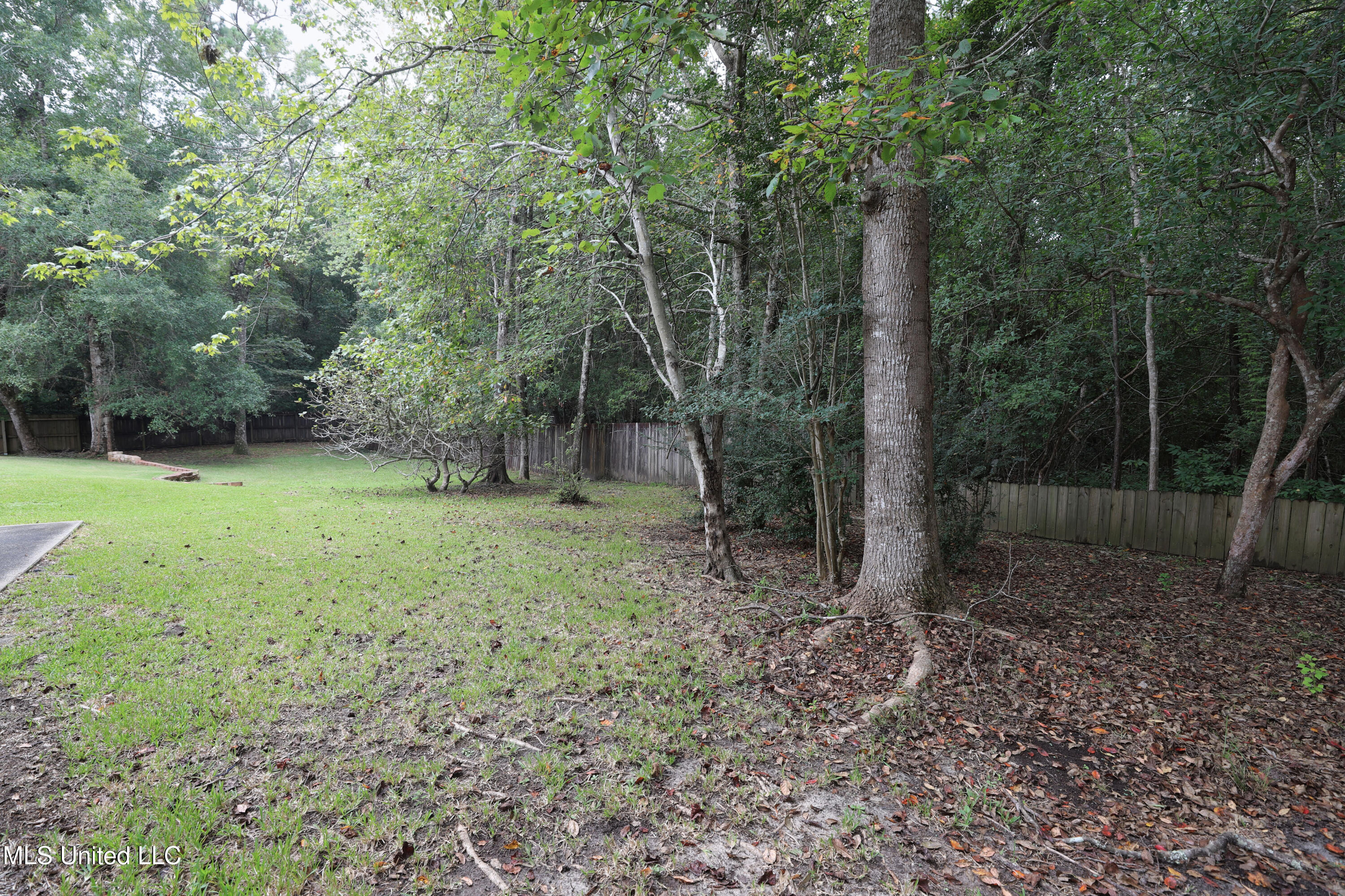 6333 Apelehama Road Diamondhead, MS 39525 - Photo 31 of 31 Yard