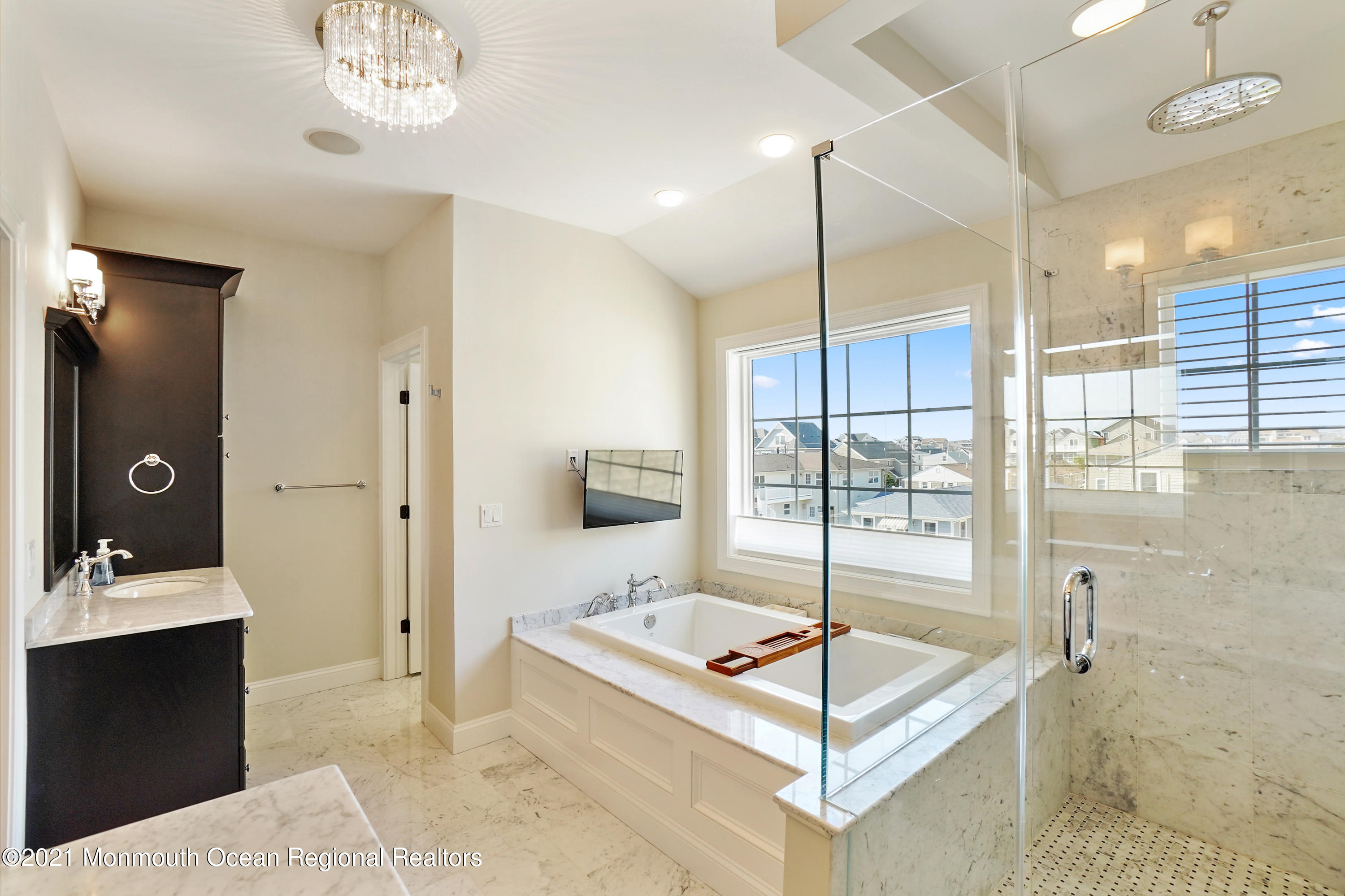 204 North Lagoon Road Lavallette, NJ 08735 - Photo 32 of 44 a spacious bathroom with a tub and a view of bathroom