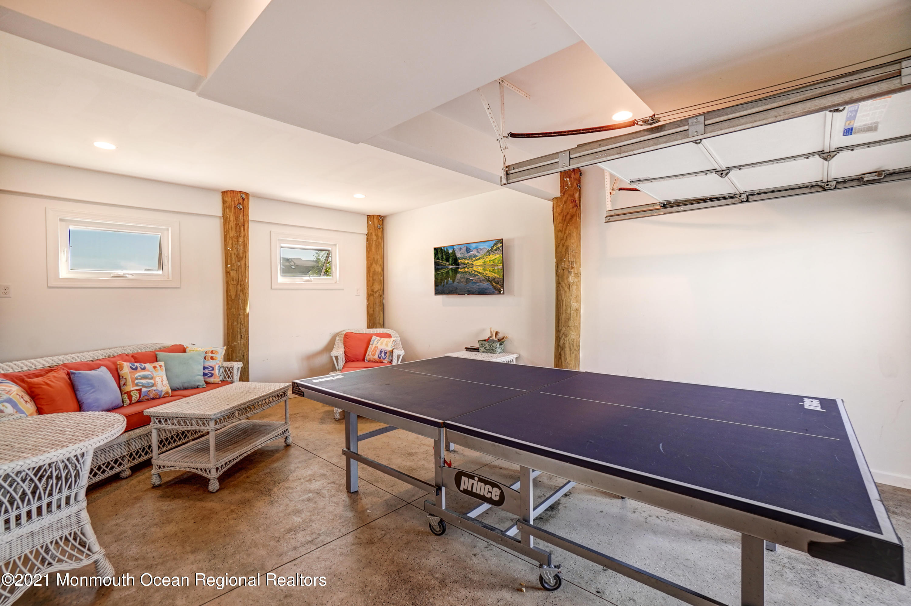 204 North Lagoon Road Lavallette, NJ 08735 - Photo 35 of 44 a room with gym equipment